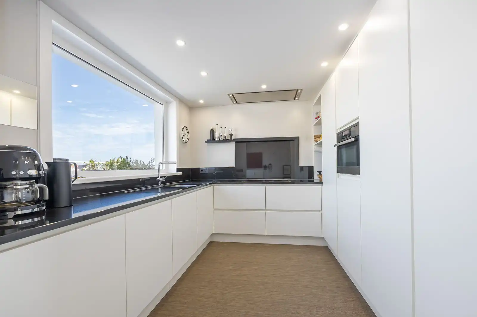 Luxueuze penthouse met zonovergoten terrassen pal aan zee! foto 6