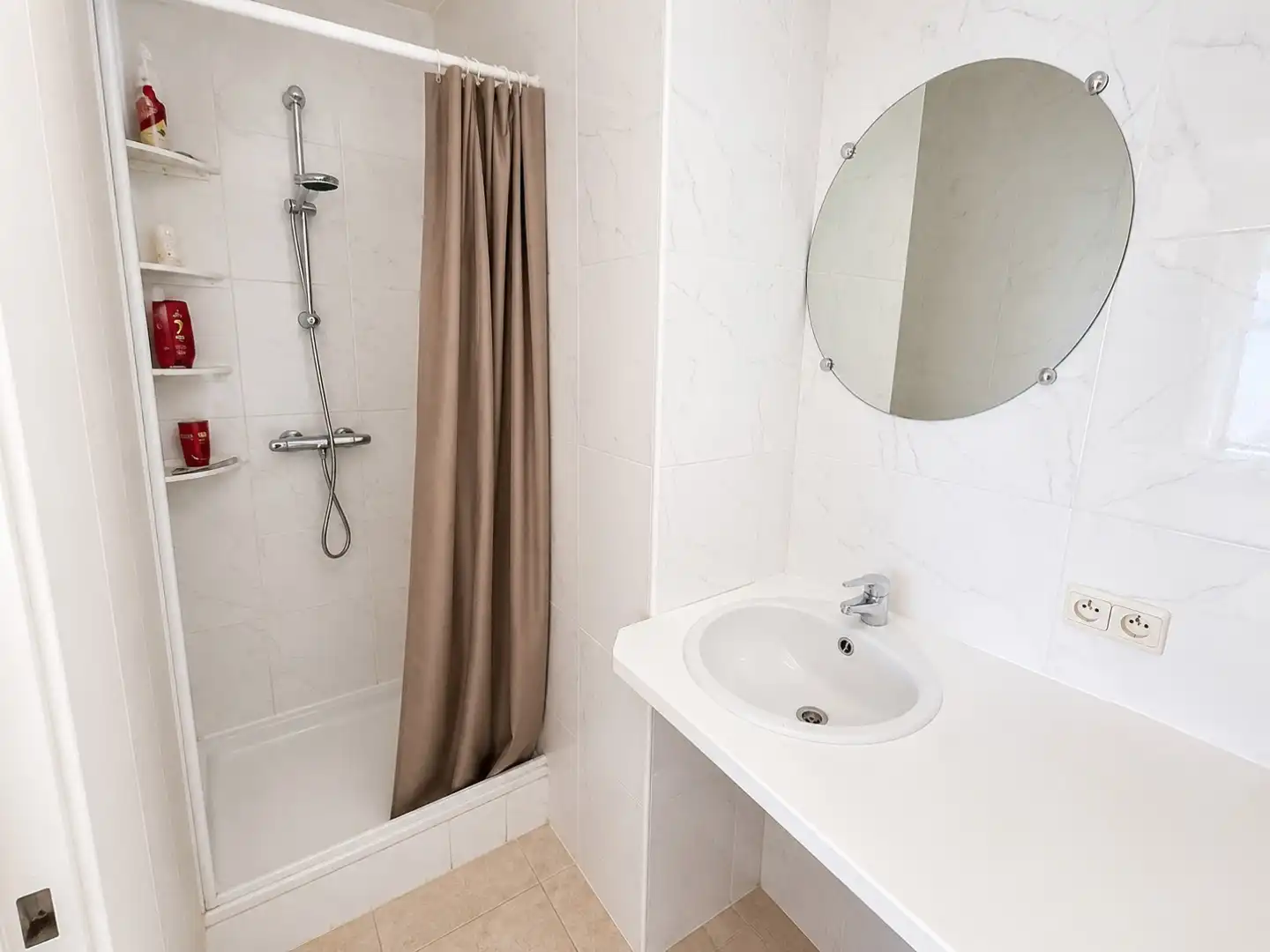 Centraal gelegen éénslaapkamerappartement nabij de grote markt te Nieuwpoort-Stad foto 7