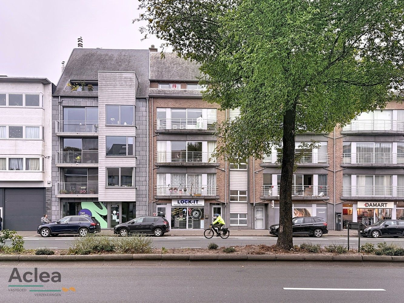 Appartement in centrum Eeklo met garage foto 18