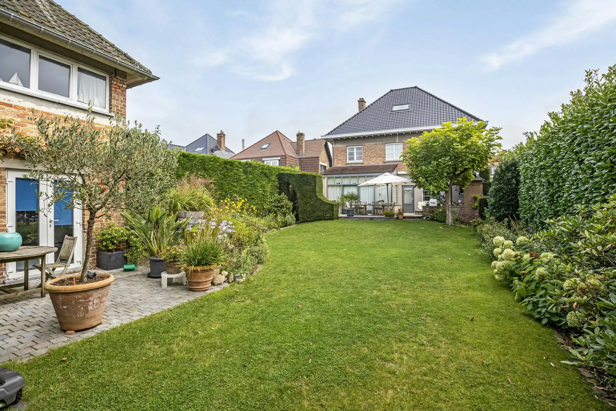 Multifunctionele eigendom te koop op zeer gunstige locatie foto 4