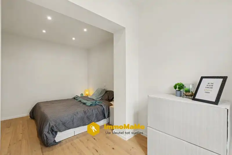 RECENT GERENOVEERD 1 SLAAPKAMER APPARTEMENT TE KOOP IN ZELZATE foto 13