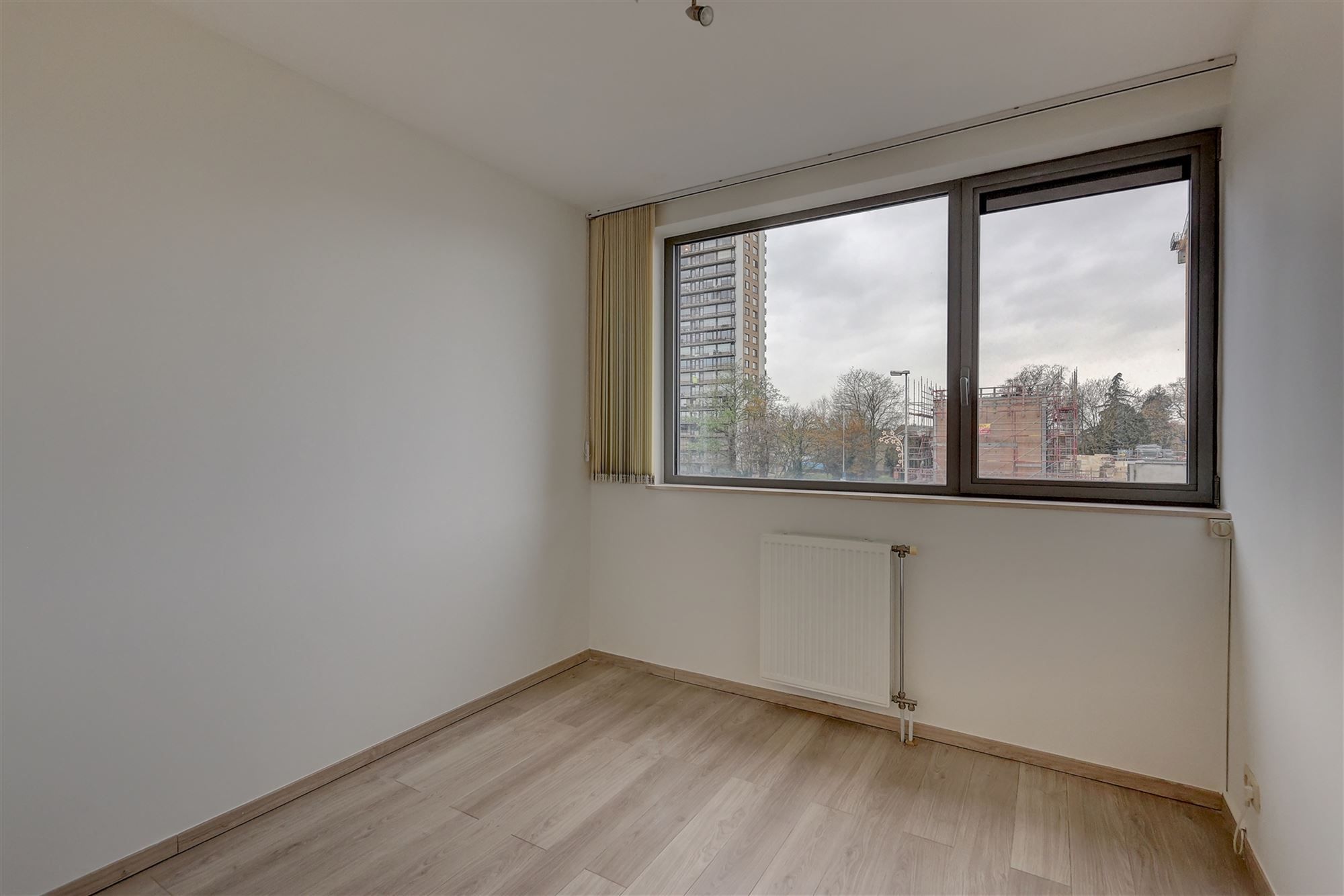 Prachtig appartement met twee slaapkamers en terras te huur in centrum Wilrijk foto 6