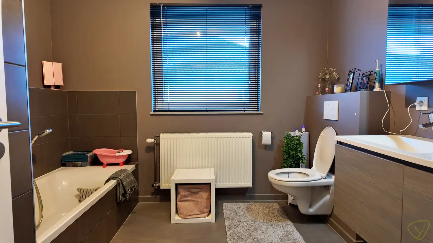 Ruime en moderne woning te huur in Maldegem met 4 slaapkamers en garage - perfect voor comfortabel wonen nabij alle voorzieningen! foto 16
