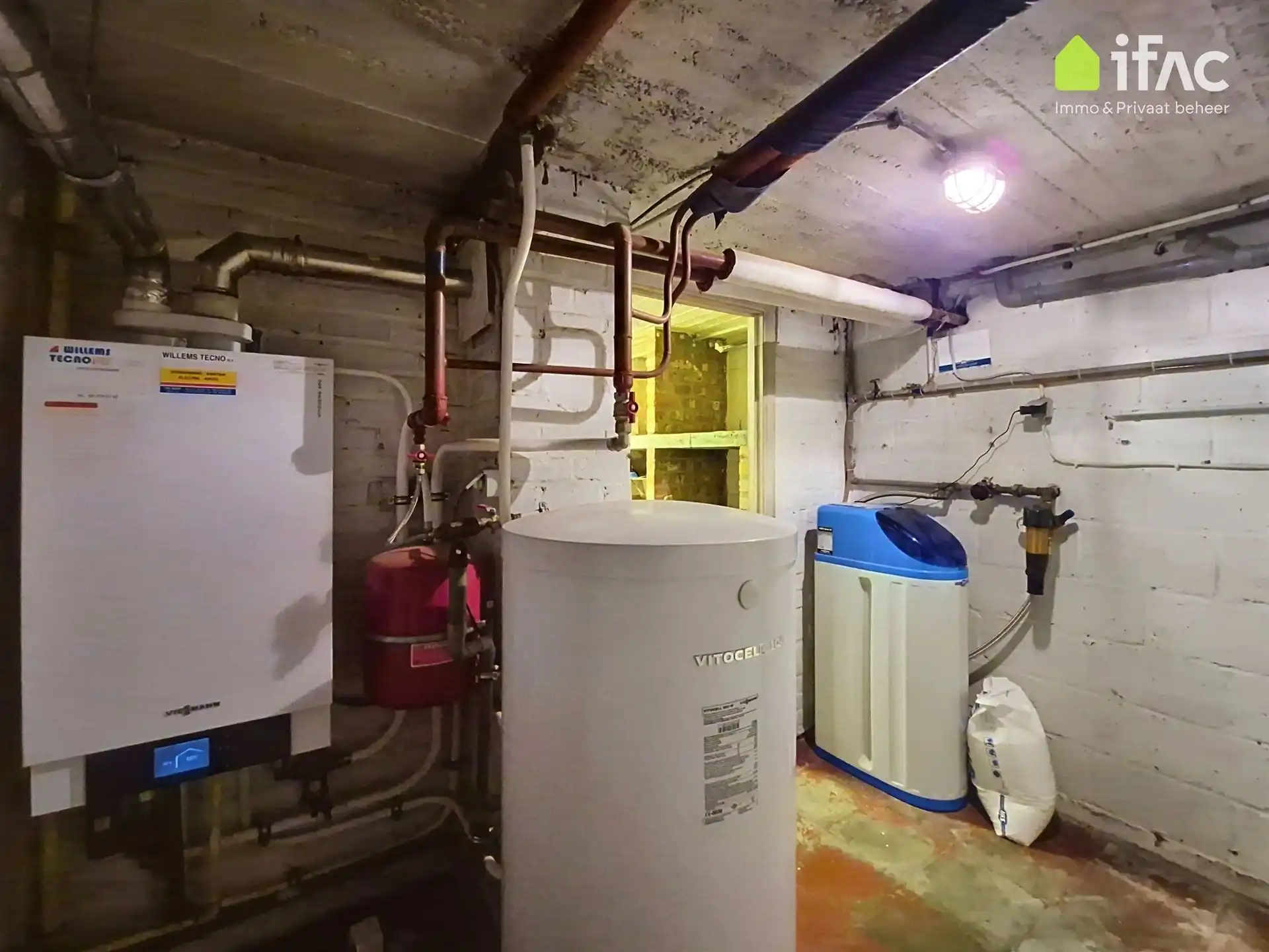 Rustig gelegen gerenoveerde villa in perfecte staat foto 24