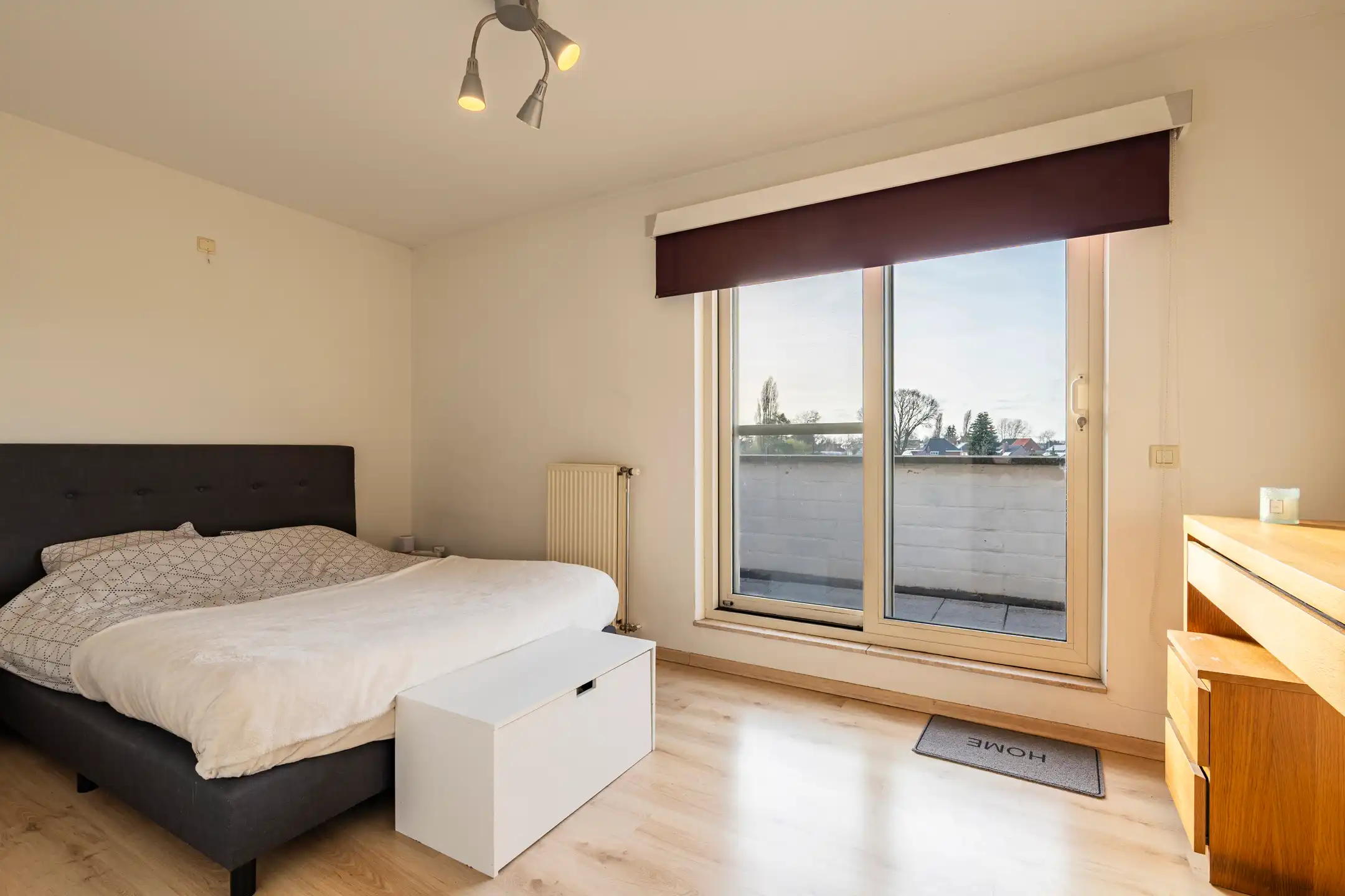 Uitstekend 2 slpk. appartement met kelderberging en private garage foto 9