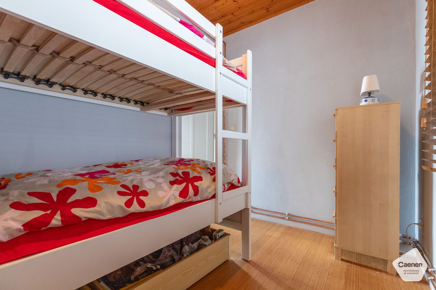Rustig doch centraal gelegen appartement met garage foto 7