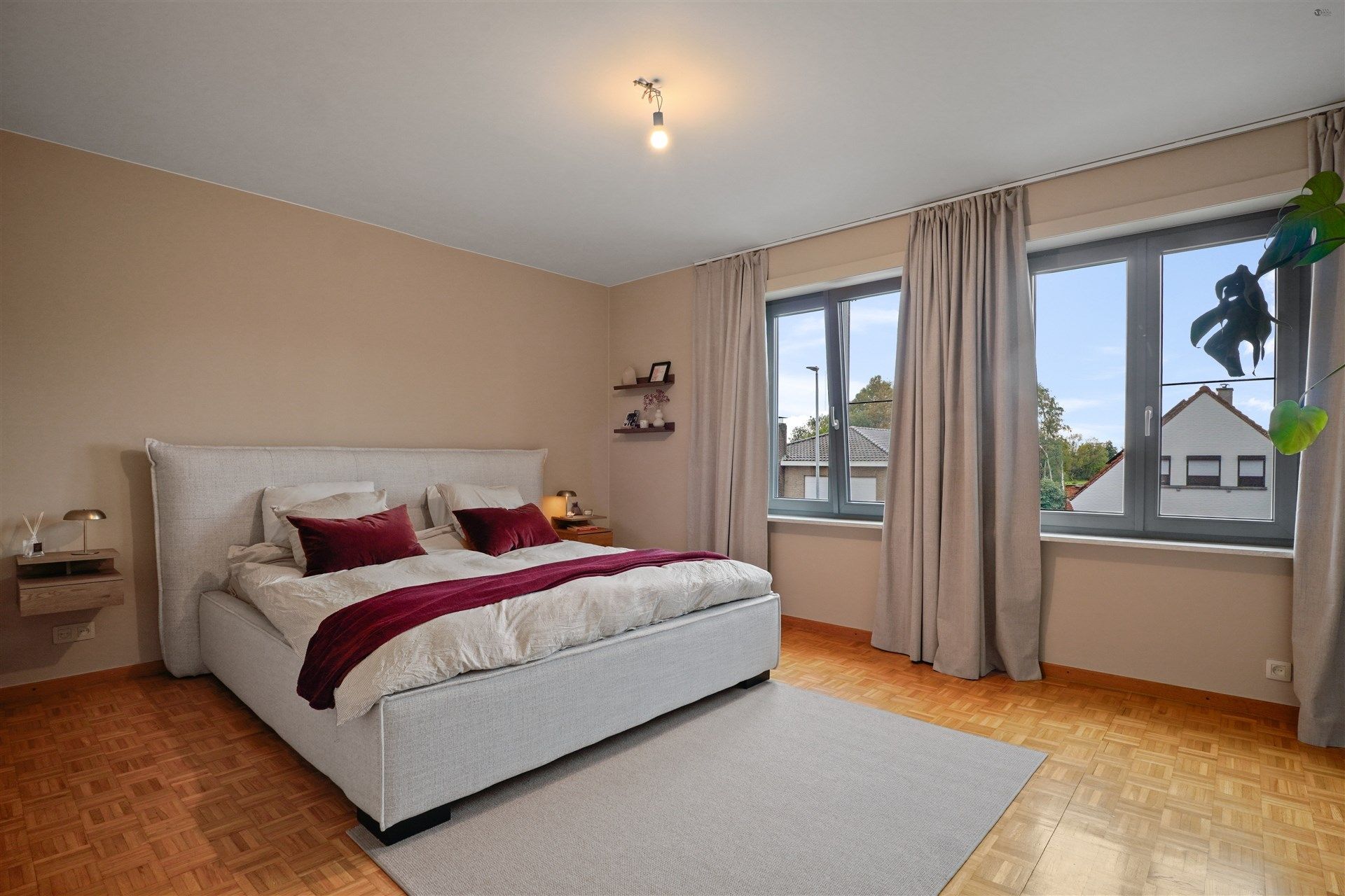 Rijwoning nabij centrum Stekene foto 16