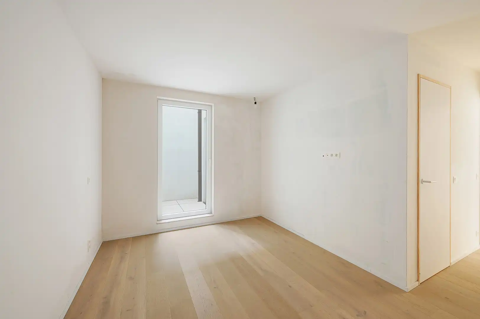 Prachtig nieuwbouwappartement met 2 slaapkamers gelegen op de gelijkvloerse verdieping. foto 10