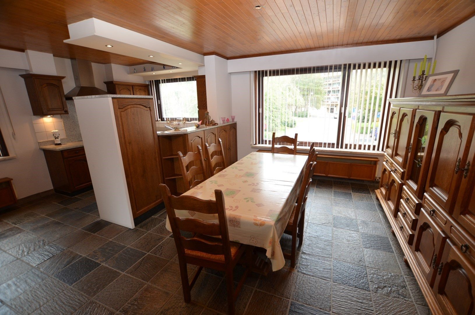 Zeer ruim multifunctioneel woonhuis met handelsgelijkvloers foto 4