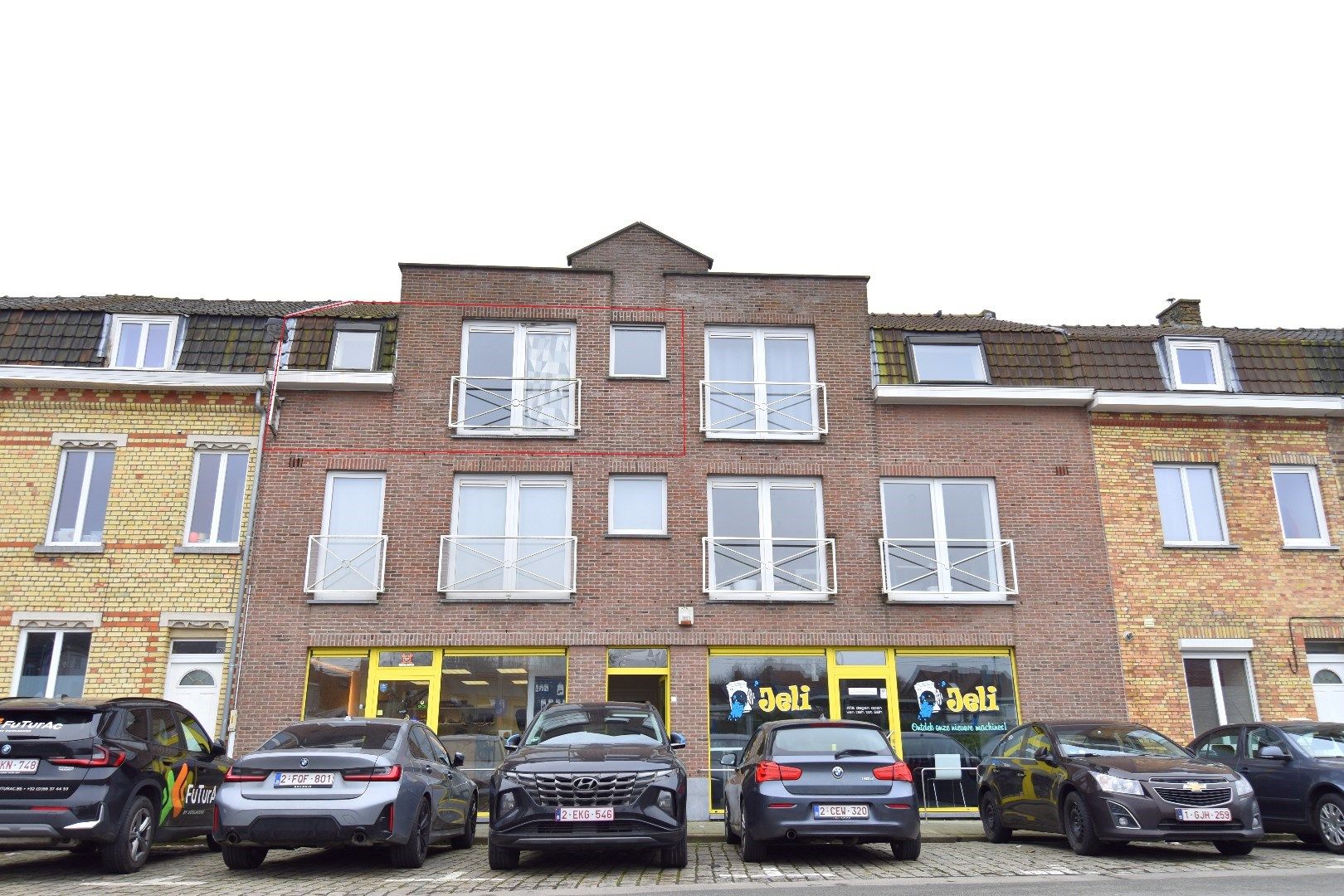 Appartement met 2 slaapkamers op centrale ligging te Bissegem foto {{pictureIndex}}