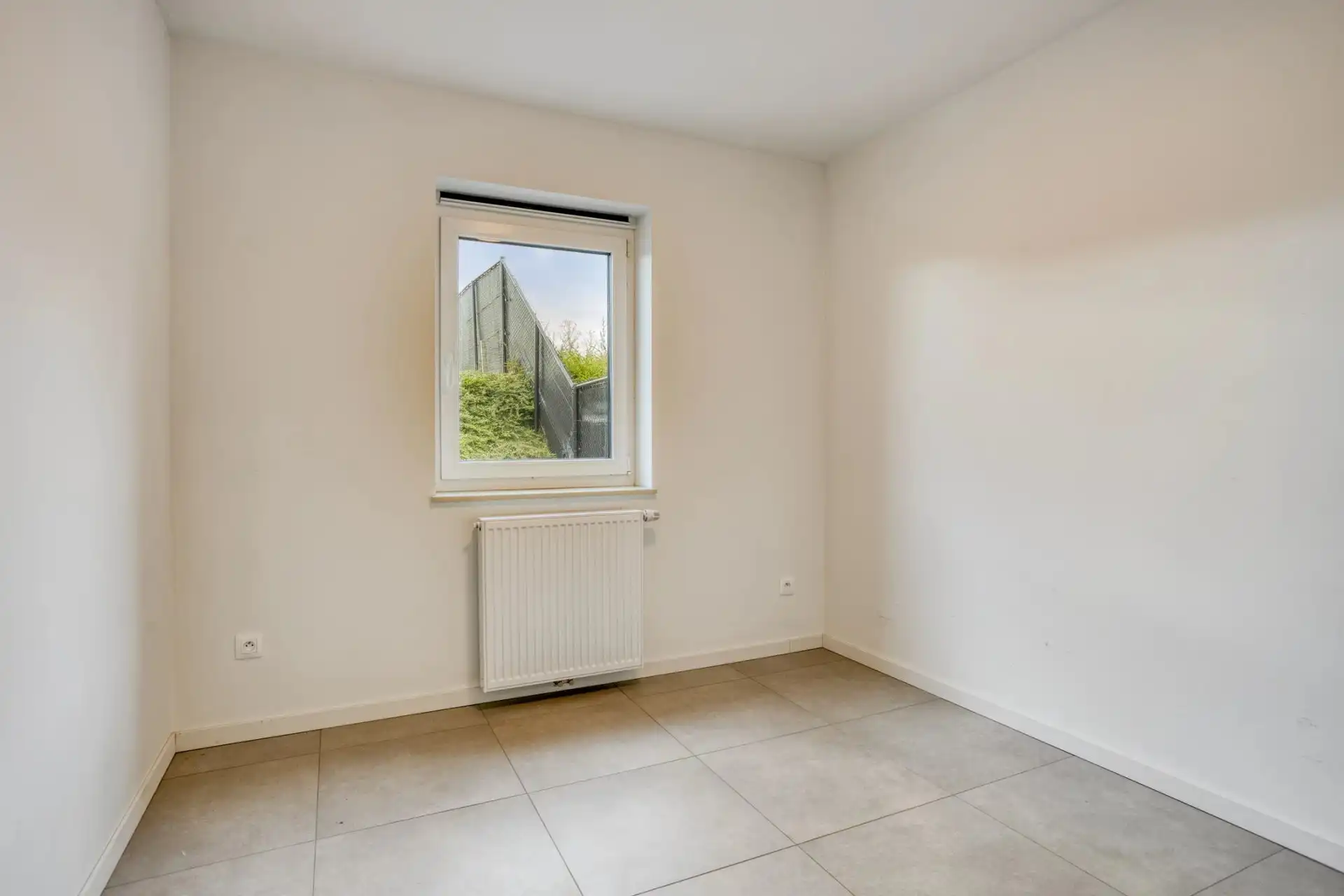 ENERGIEZUINIGE RECENTE WONING MET 4 SLAAPKAMERS MET GARAGE IN GINGELOM foto 12