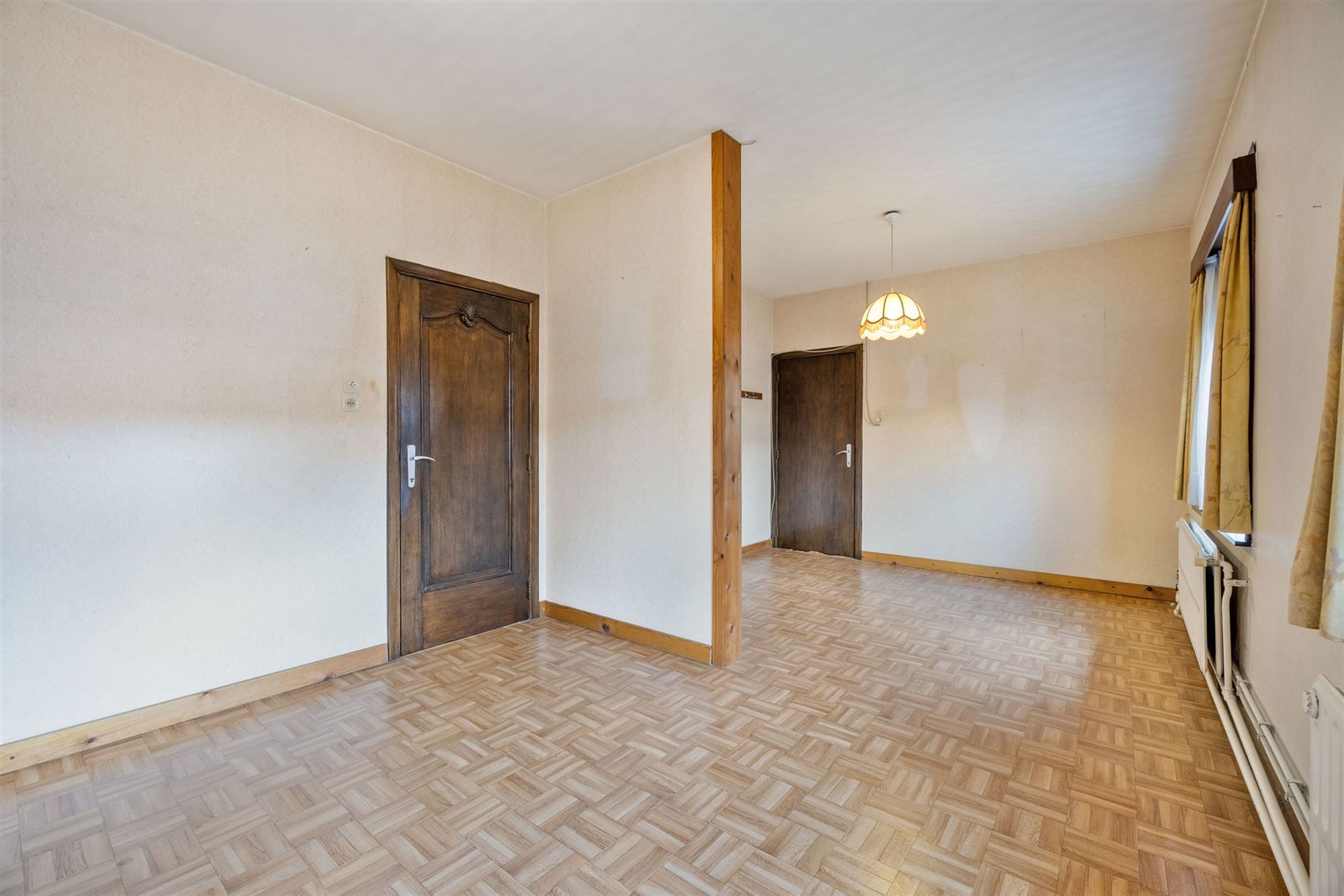PERFECT ONDERHOUDEN GELIJKVLOERSE WONING OP IDEALE LIGGING foto 12