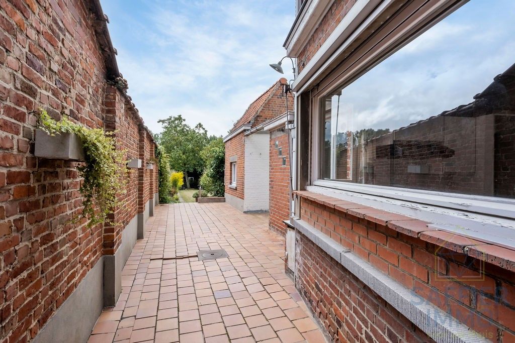 Ruime woning met potentieel in de Weststraat, Ingelmunster foto 22