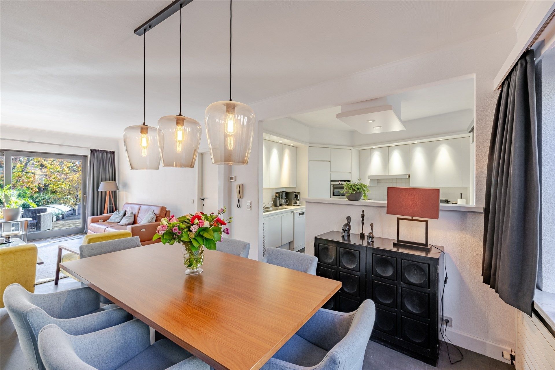 Prachtig winkelpand met duplex op groot perceel foto 14