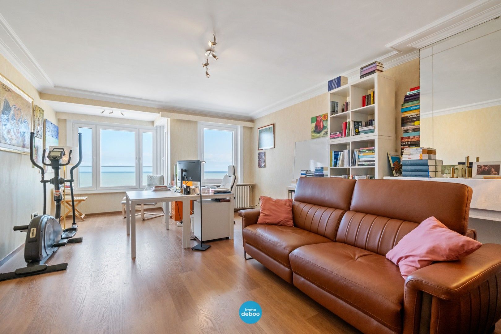 Energiezuinig woonappartement met prachtig frontaal zeezicht foto 4