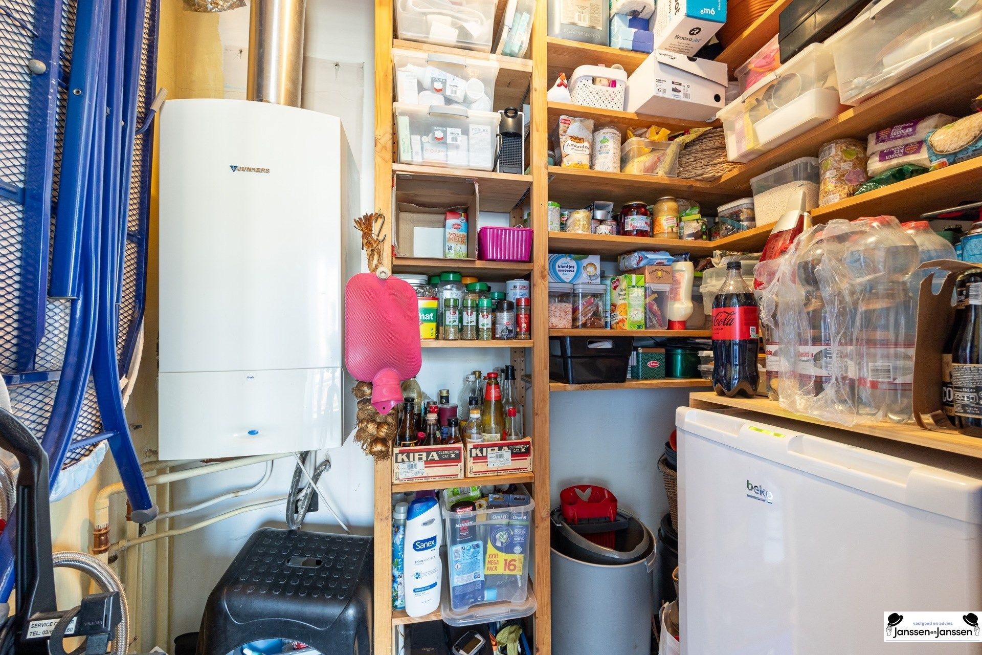 Te koop: Licht en ruim appartement in Merksem! foto 10