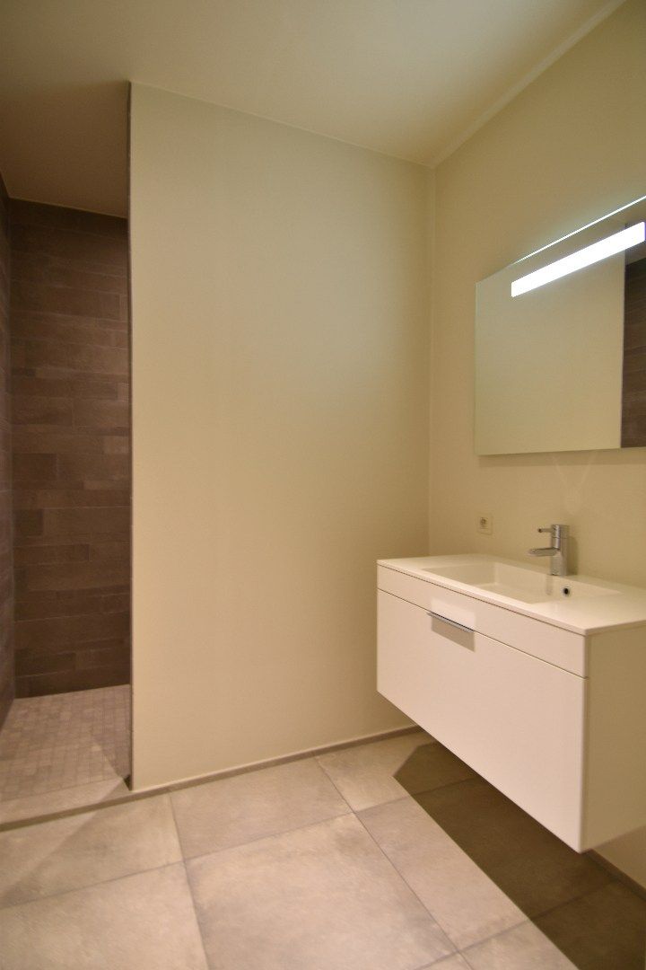 Charmante, gezinswoning in landelijke stijl met 5 slaapkamers, garage en zonnige tuin te koop in Bellegem foto 15