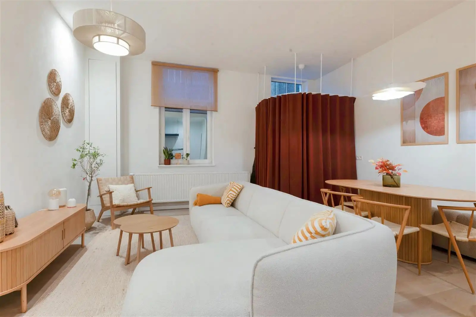 Instapklare woning met terras en 5 slaapkamers in Gent! foto 3