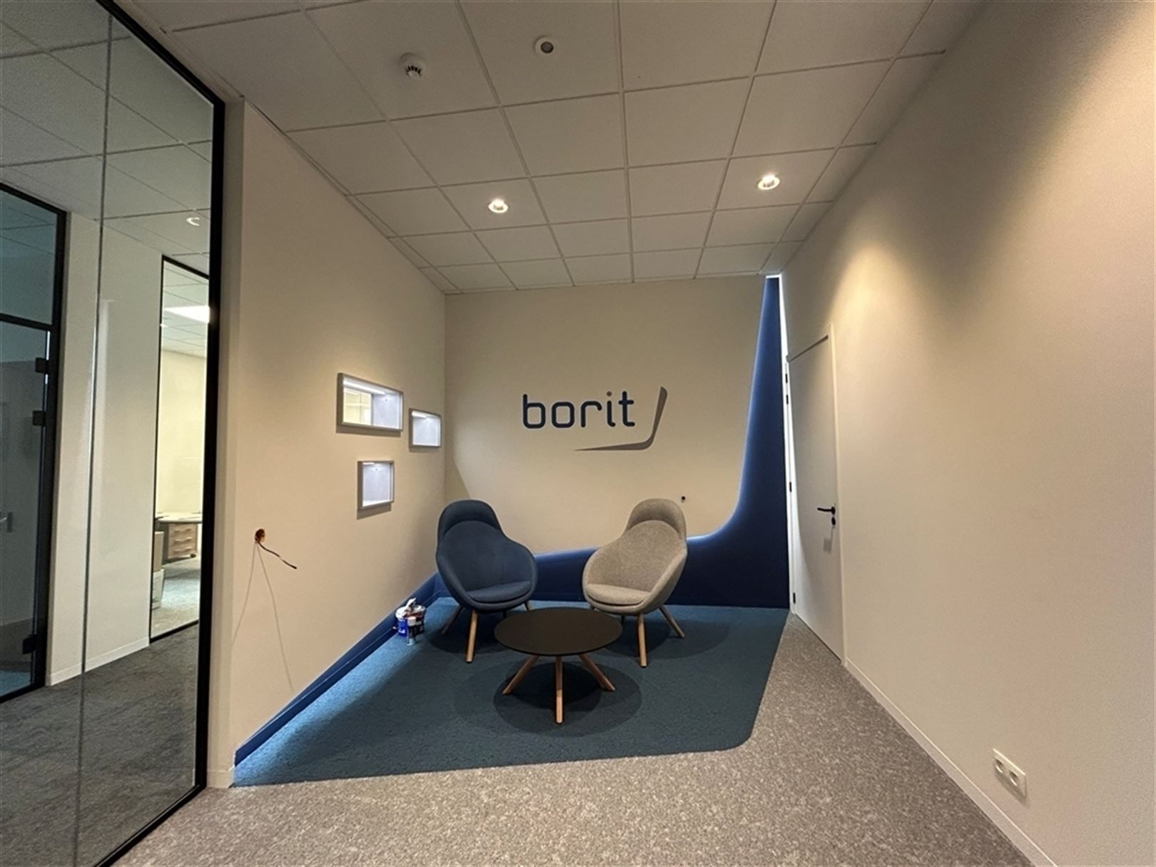 Kantoorgebouw foto 2