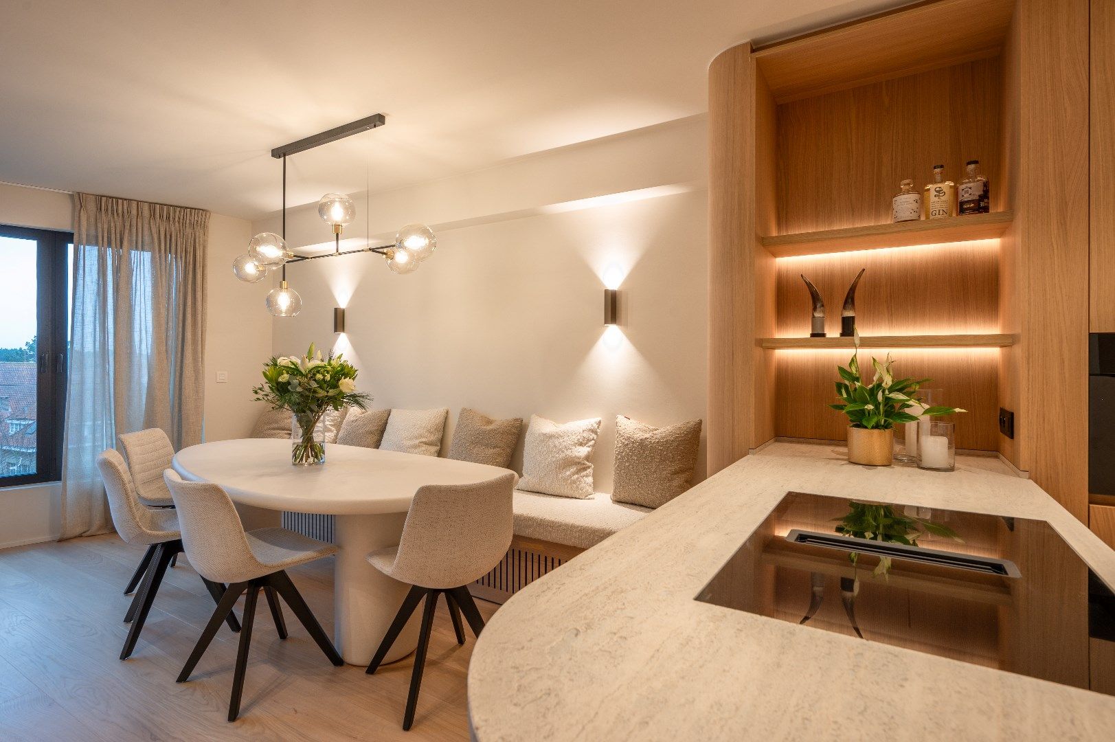 Gerenoveerd appartement met 3 slaapkamers op een zeer centrale locatie in Knokke foto 4