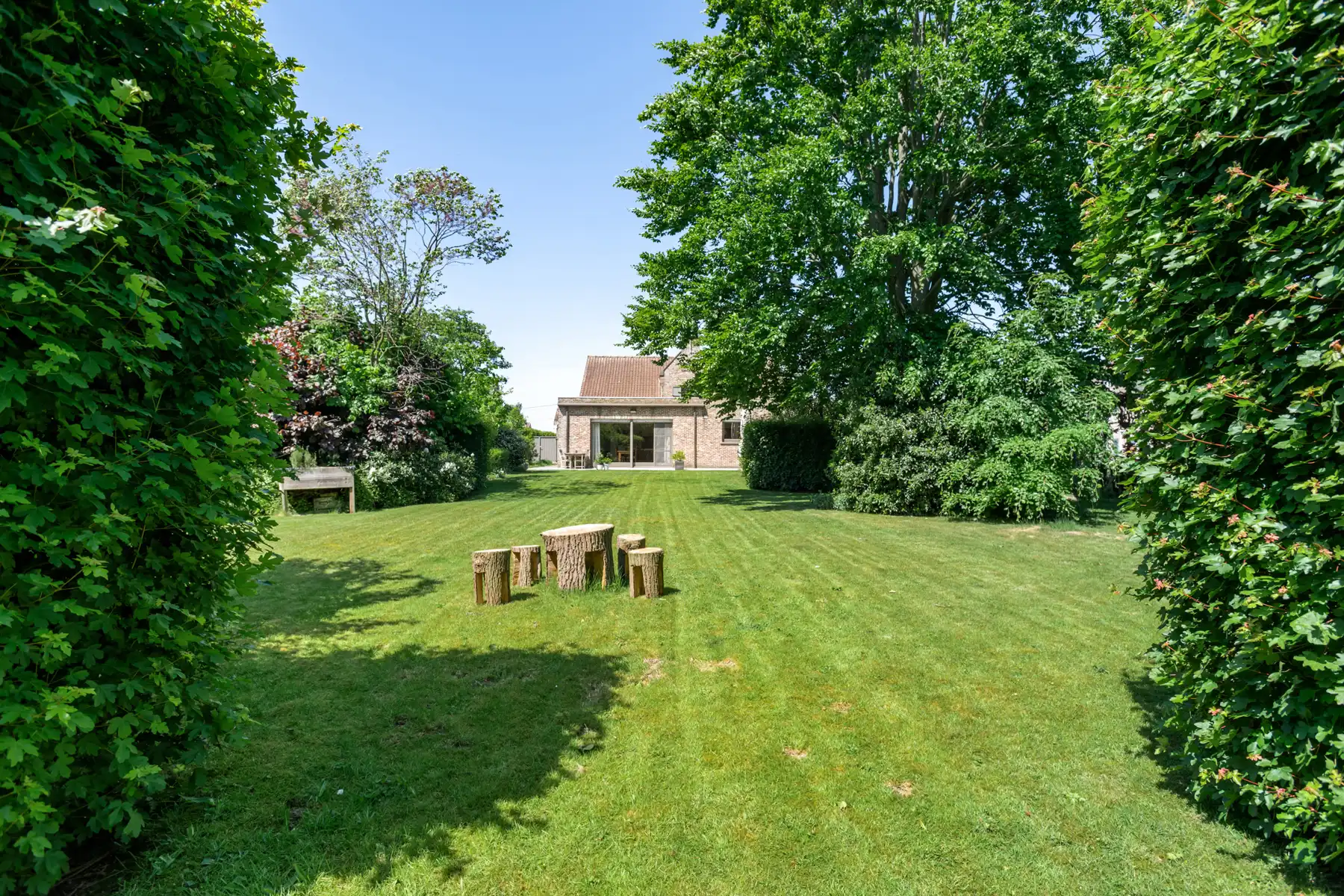 Ruime villa met praktijkruimte in rustige doodlopende straat. foto 20