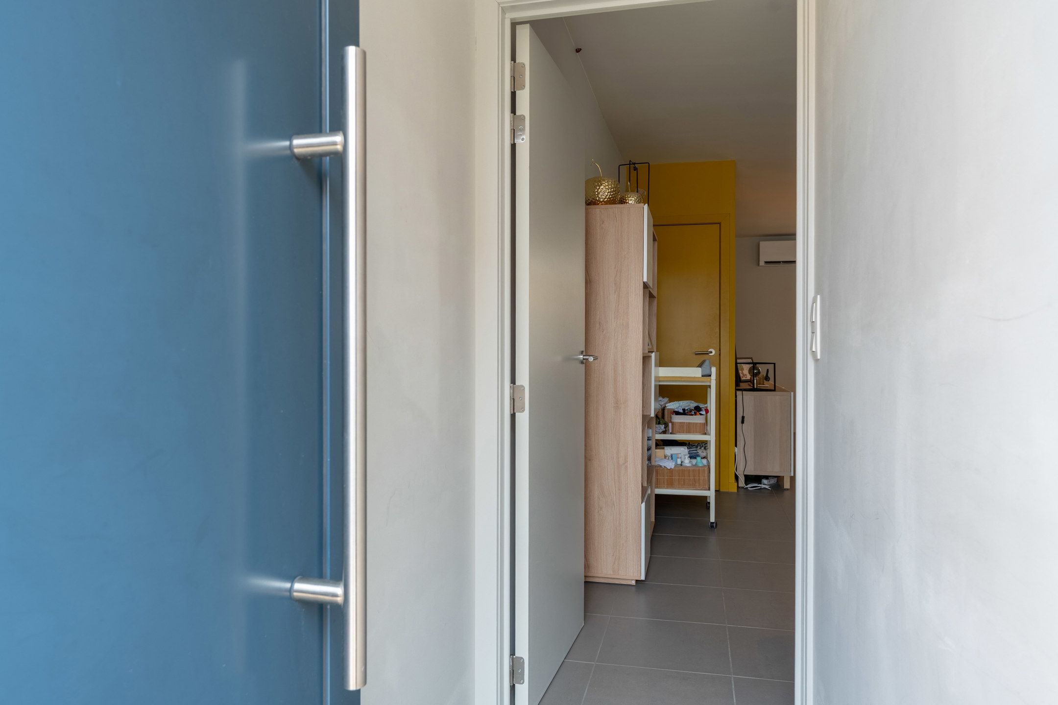 Volledig vernieuwde  woning met garage op rustige ligging  foto 4