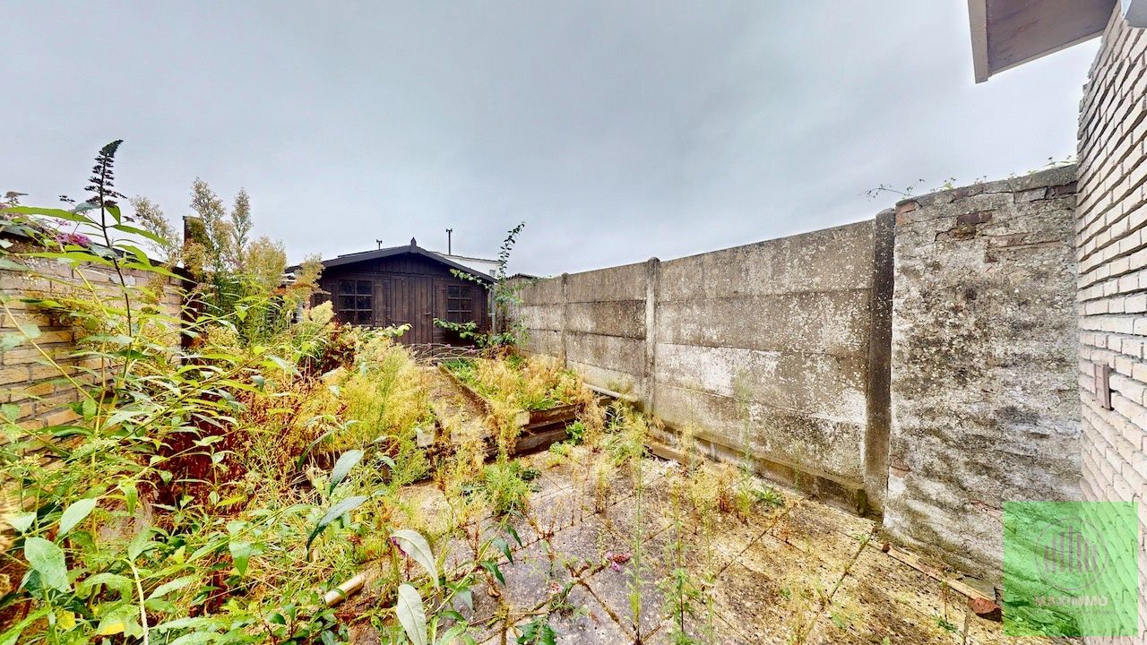 Te koop – Renovatieproject met potentieel in Menen foto 12