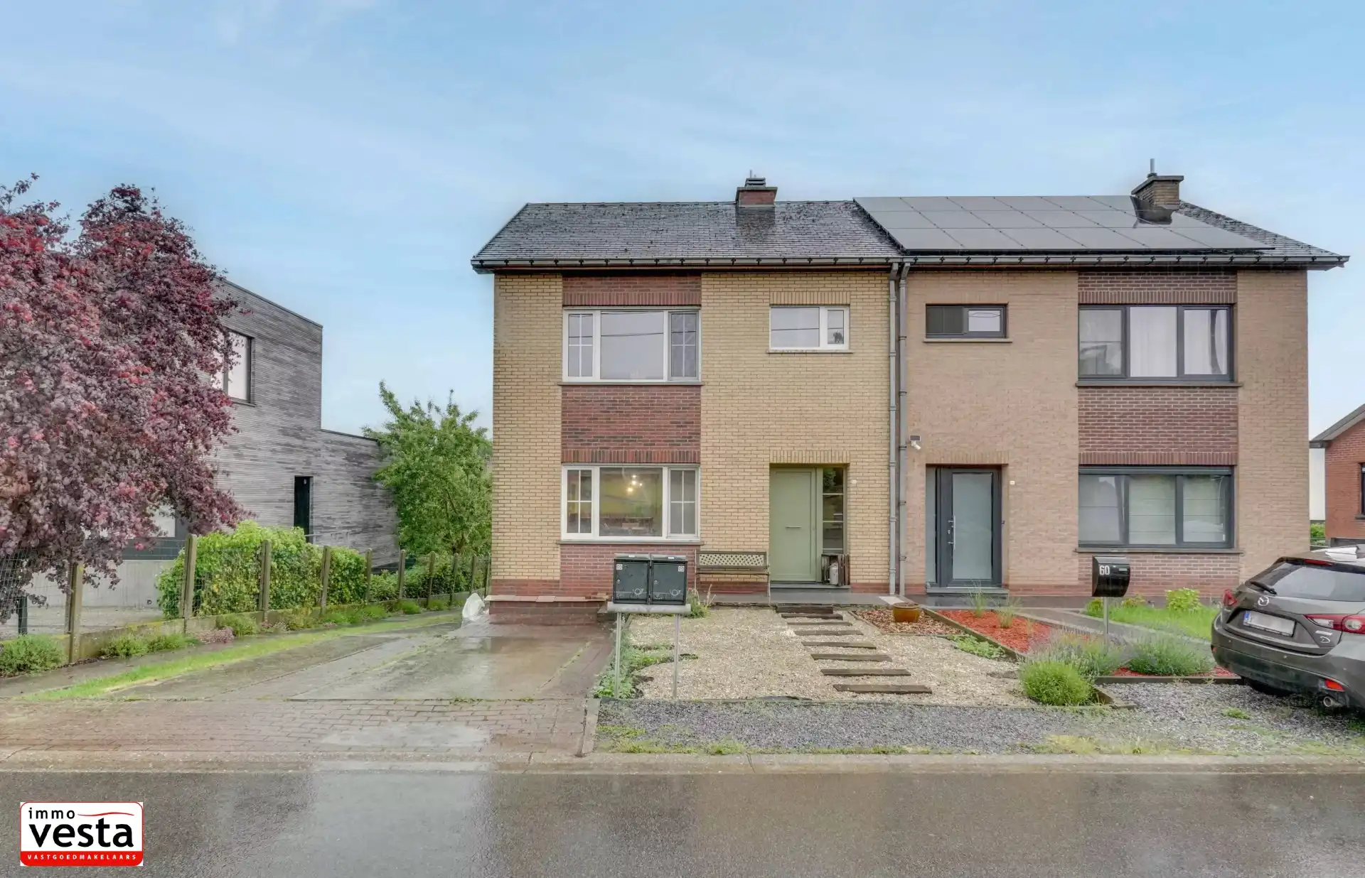 Ruime meergezinswoning met twee appartementen foto {{pictureIndex}}