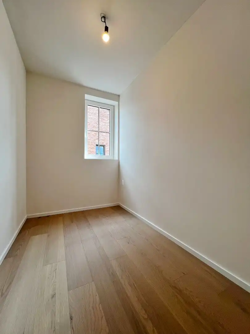 Halfopen karaktervolle nieuwbouwwoning met dubbele garage en tuin. ( 6%btw mogelijk ) foto 22