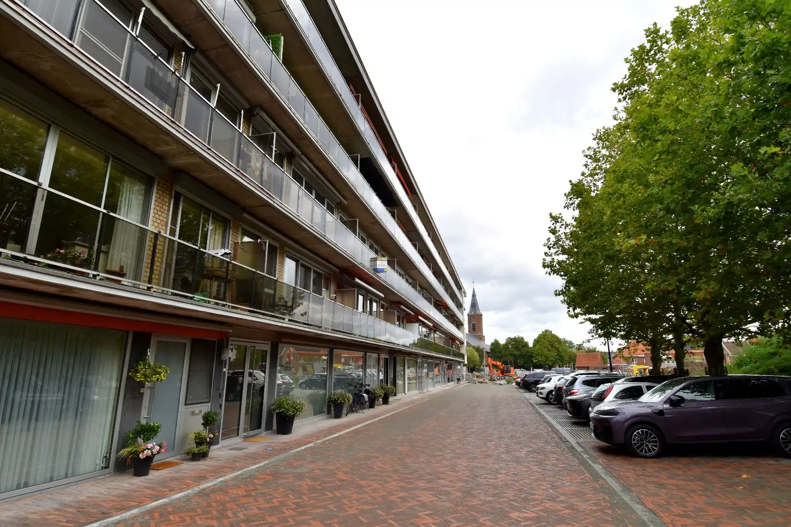 Instapklaar 2-slaapkamerappartement te koop op toplocatie in het hart van Gullegem foto {{pictureIndex}}