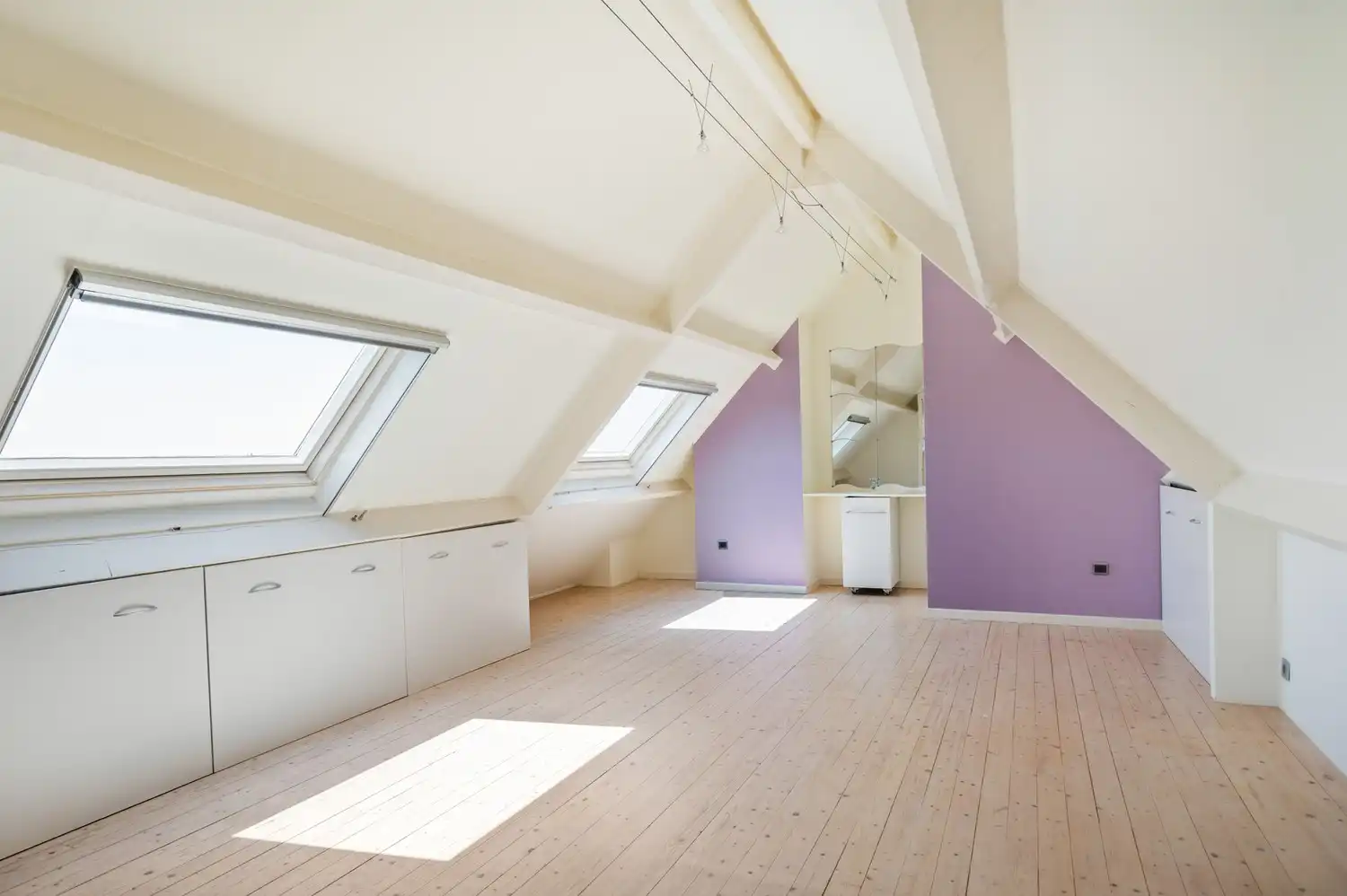 Triplex penthouse met 2 slaapkamers, ruim zonneterras en garagebox te Lier foto 15