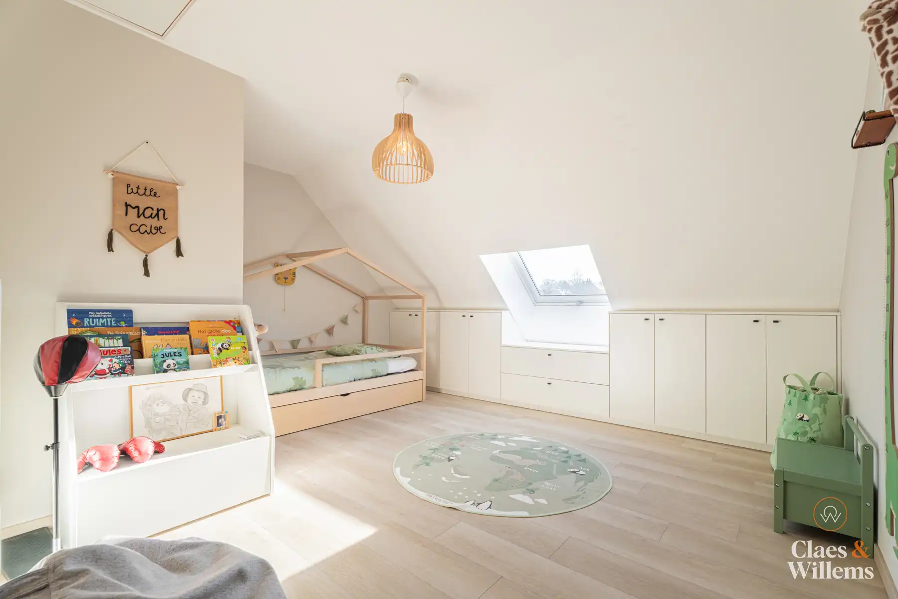 Instapklare, gerenoveerde woning met 4 kamers te Buizingen. foto 14