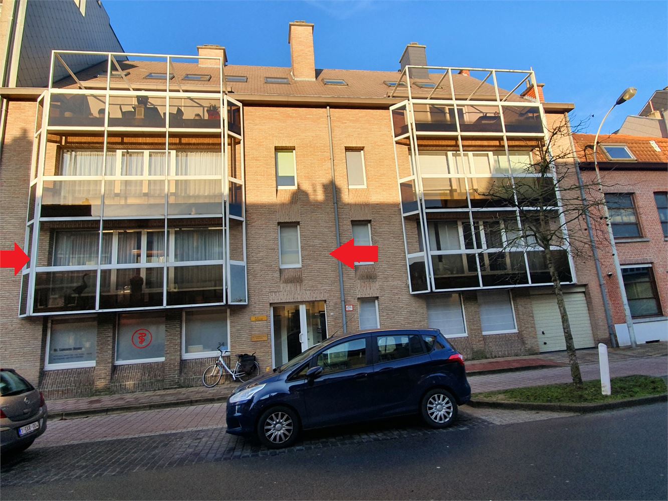 St-Andries, op wandelafstand van de Smedenpoort appartement  van 126 m2  3 slaapkamers ,een zonneterras en een zonnebalkon en garagebox. foto 3