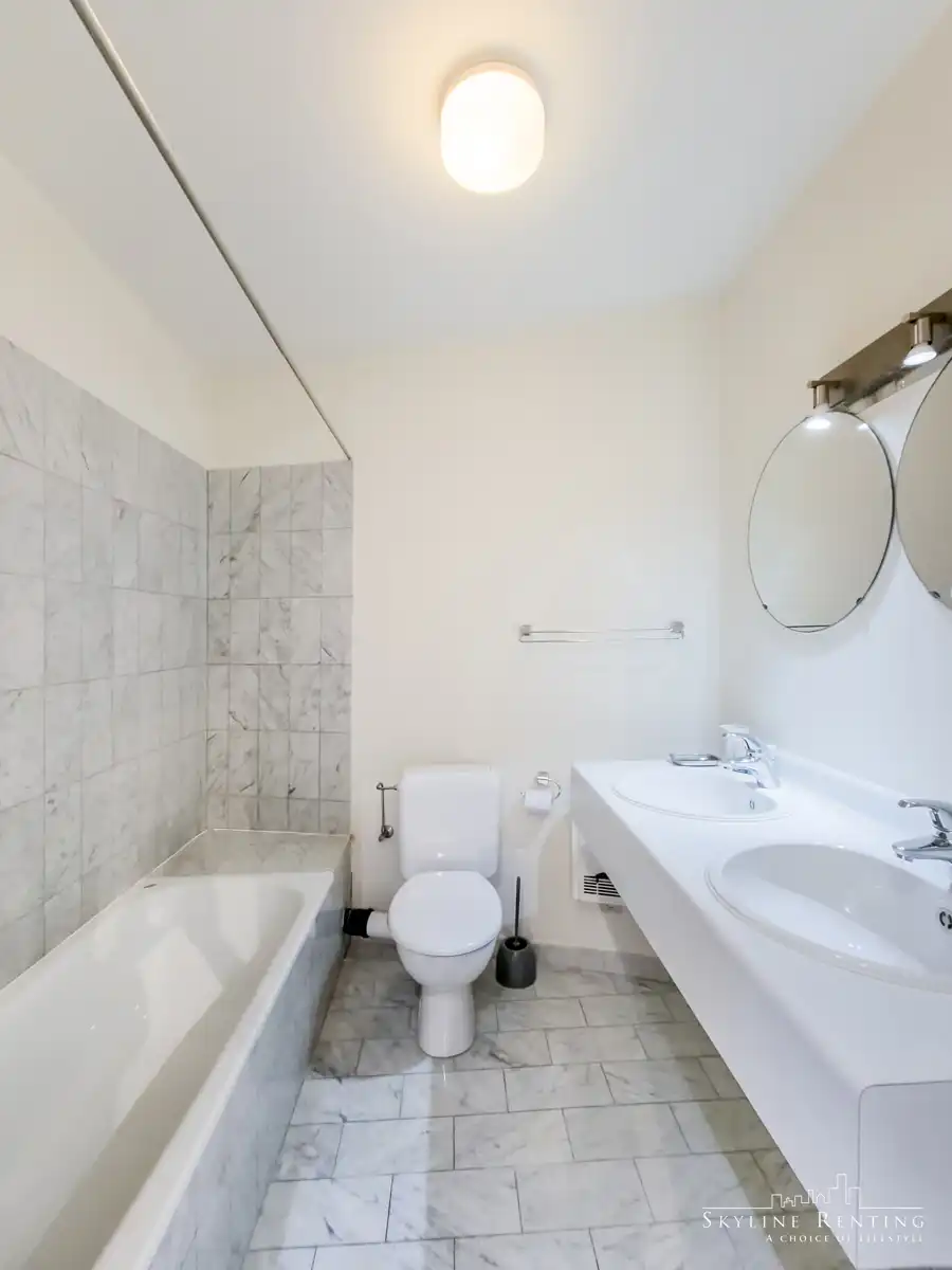 2 slaapkamer gemeubeld appartement met terras foto 10