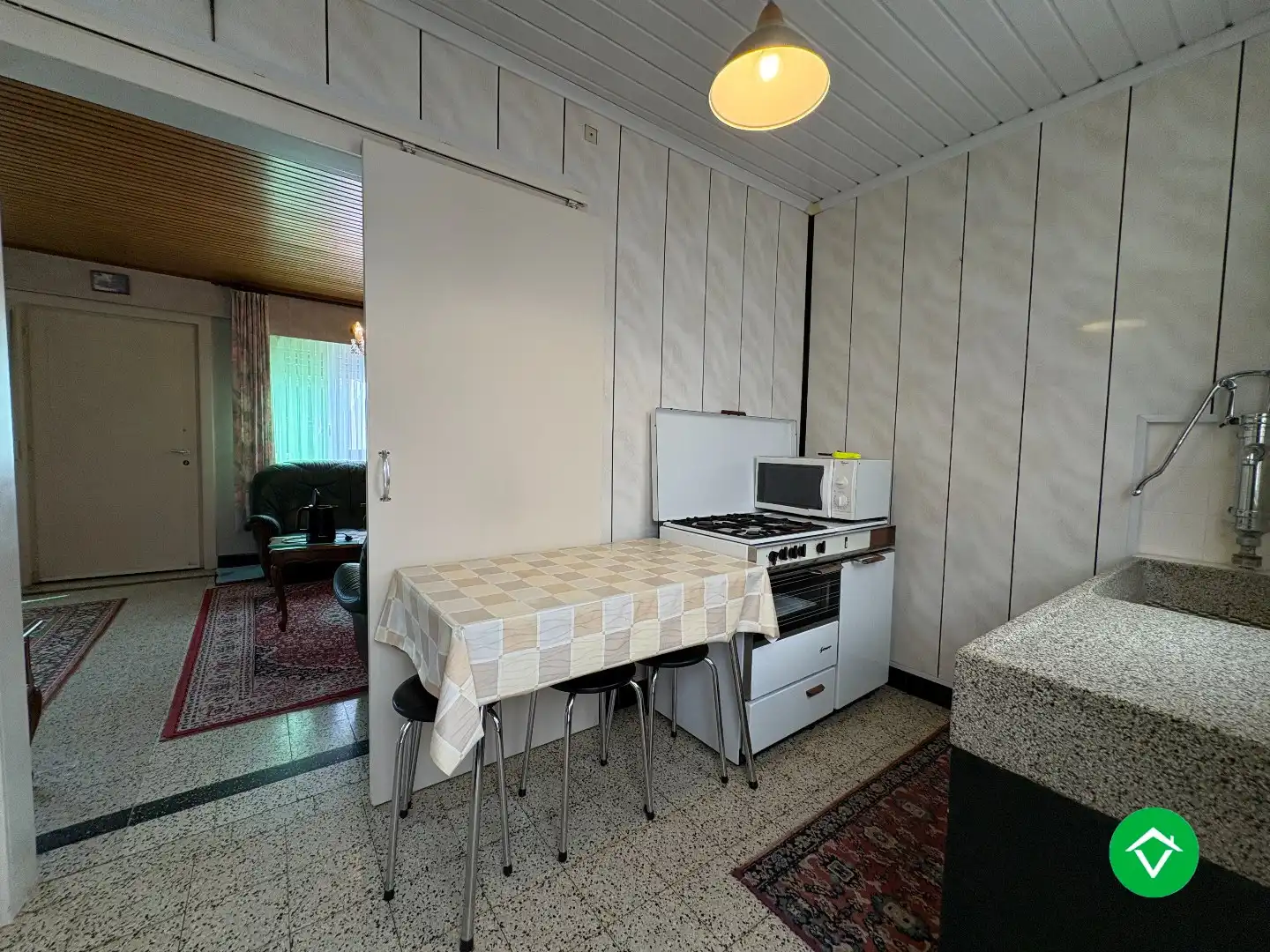 Woning met veel potentieel te Vladslo foto 11