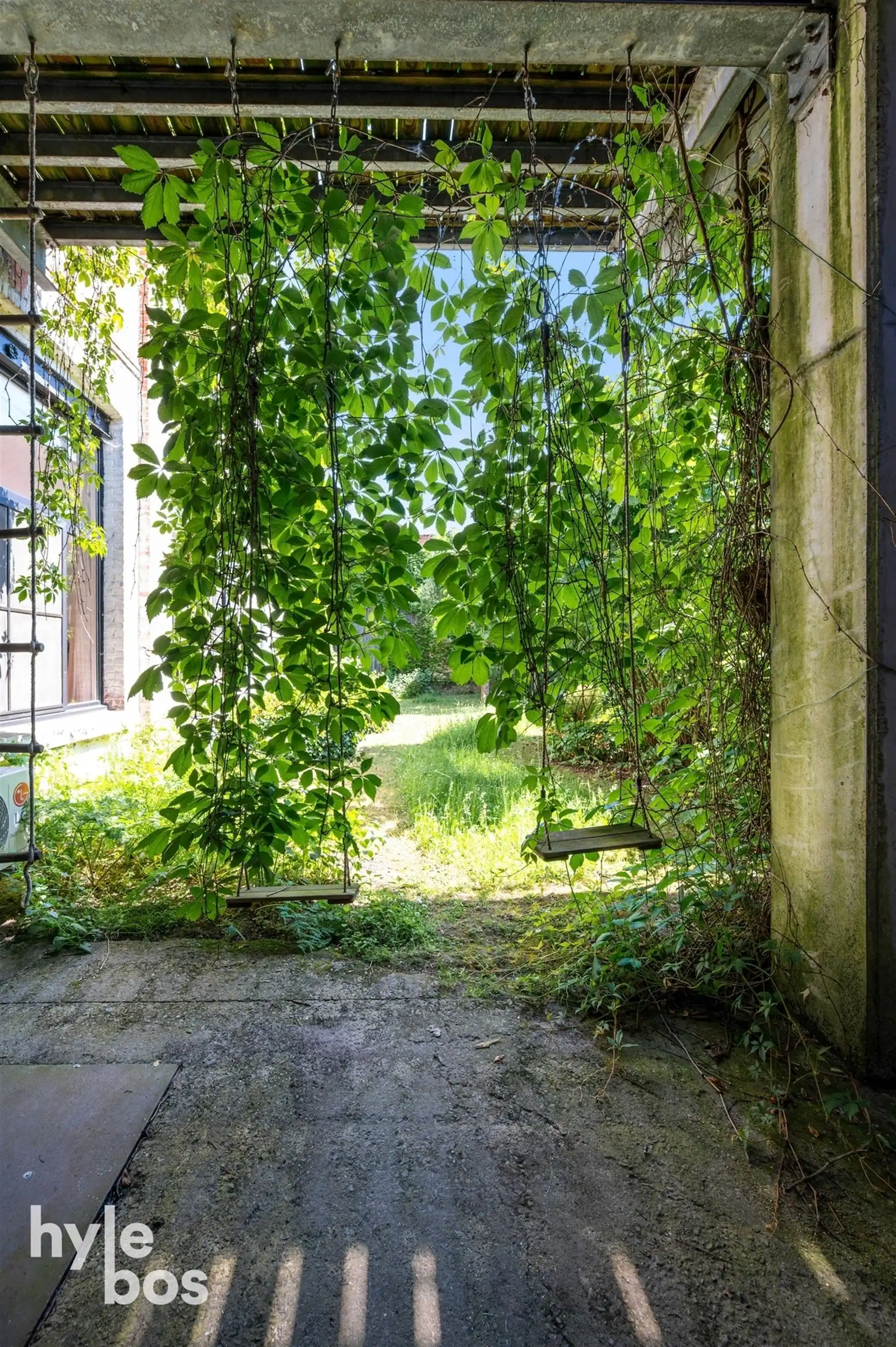 Uniek open woonconcept met mooie tuin foto 27