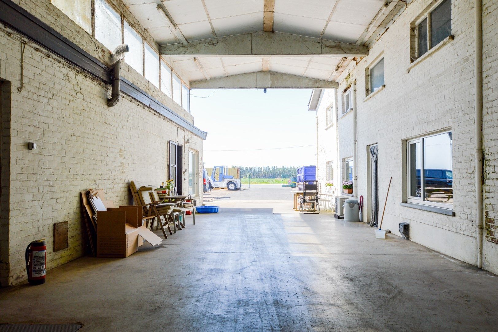 Ruime woning met loods op 2.535 m² in landelijke omgeving te Eernegem foto 13
