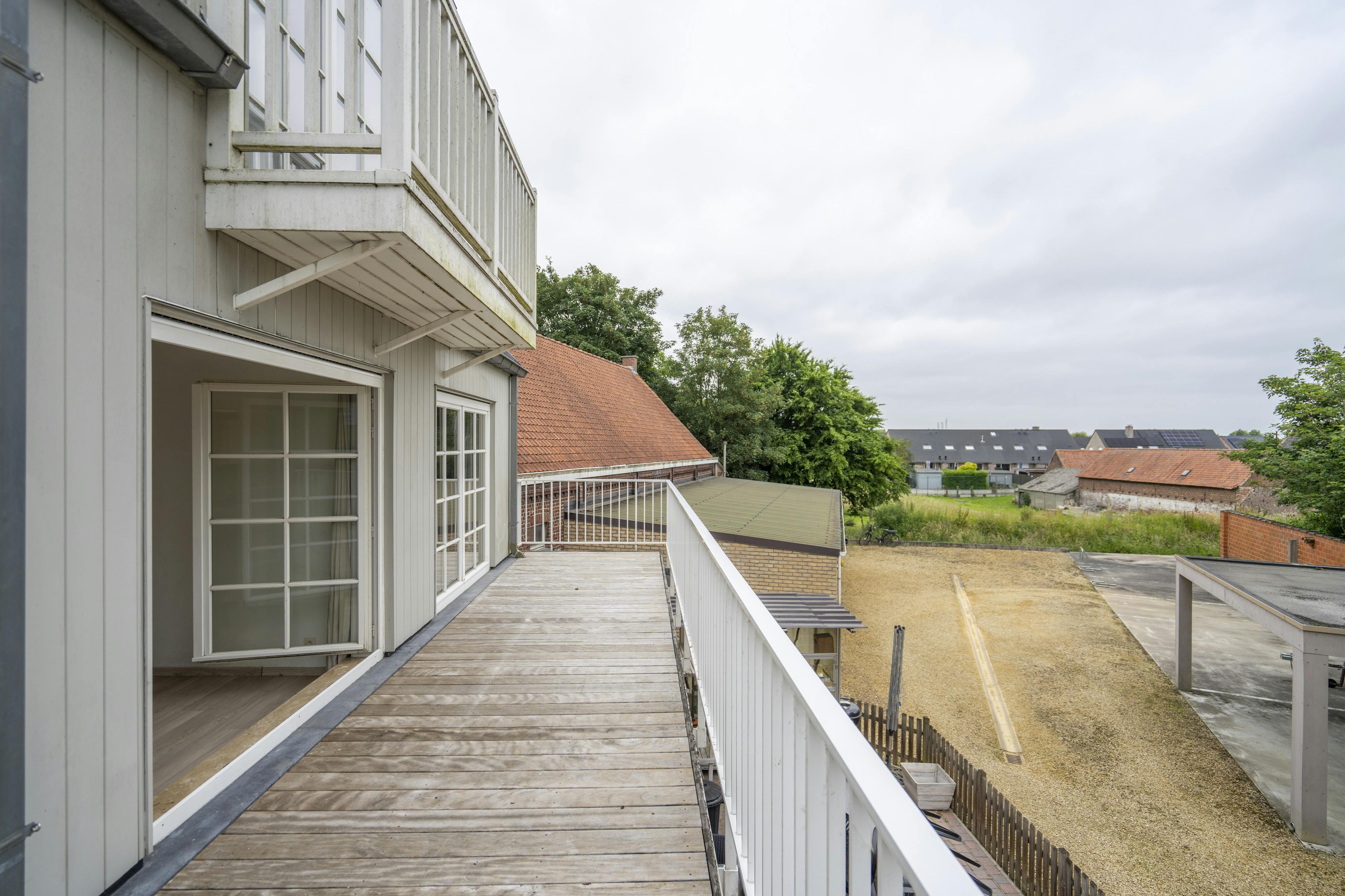 Instapklaar 2-slaapkamer appartement te koop in Anzegem foto 11