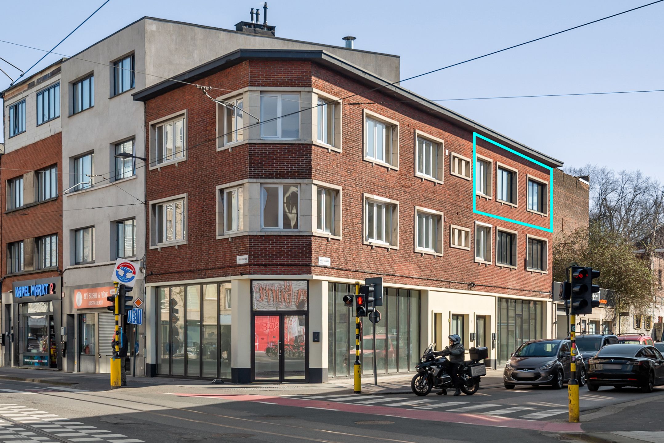 Volledig gerenoveerd 1 slaapkamer appartement met inpandig terras, hoogwaardige materialen en veel lichtinval! foto 11