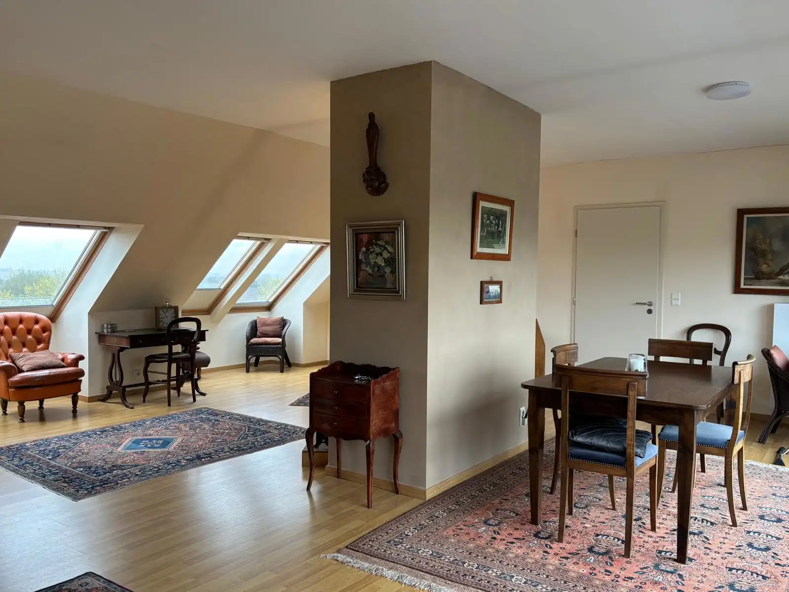 Ruim dakappartement in het centrum van Tielt.  foto 3