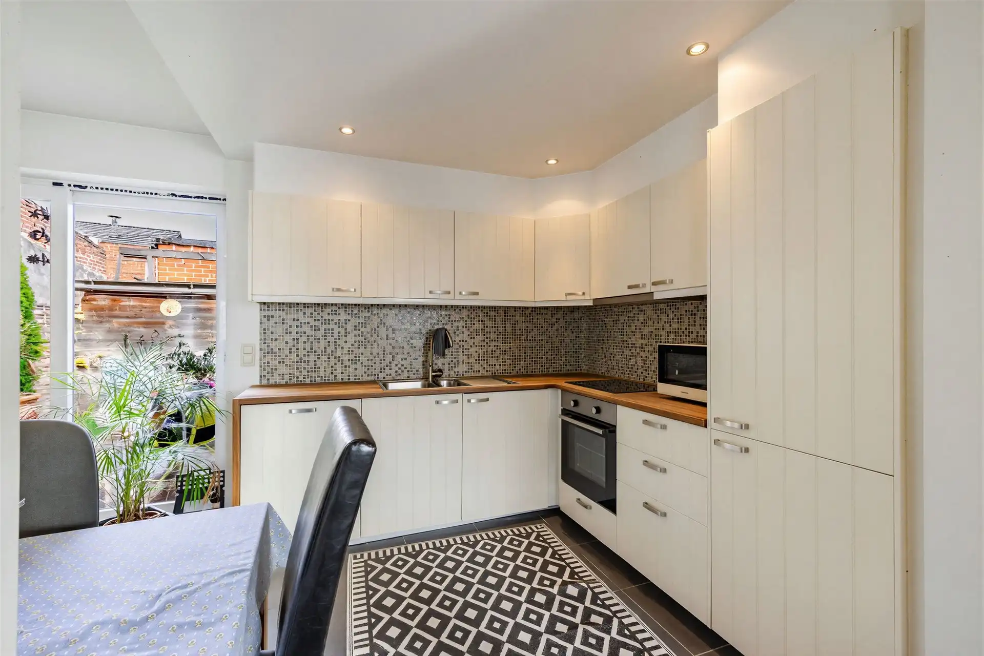 Instapklare woning met 3 slaapkamers foto 4