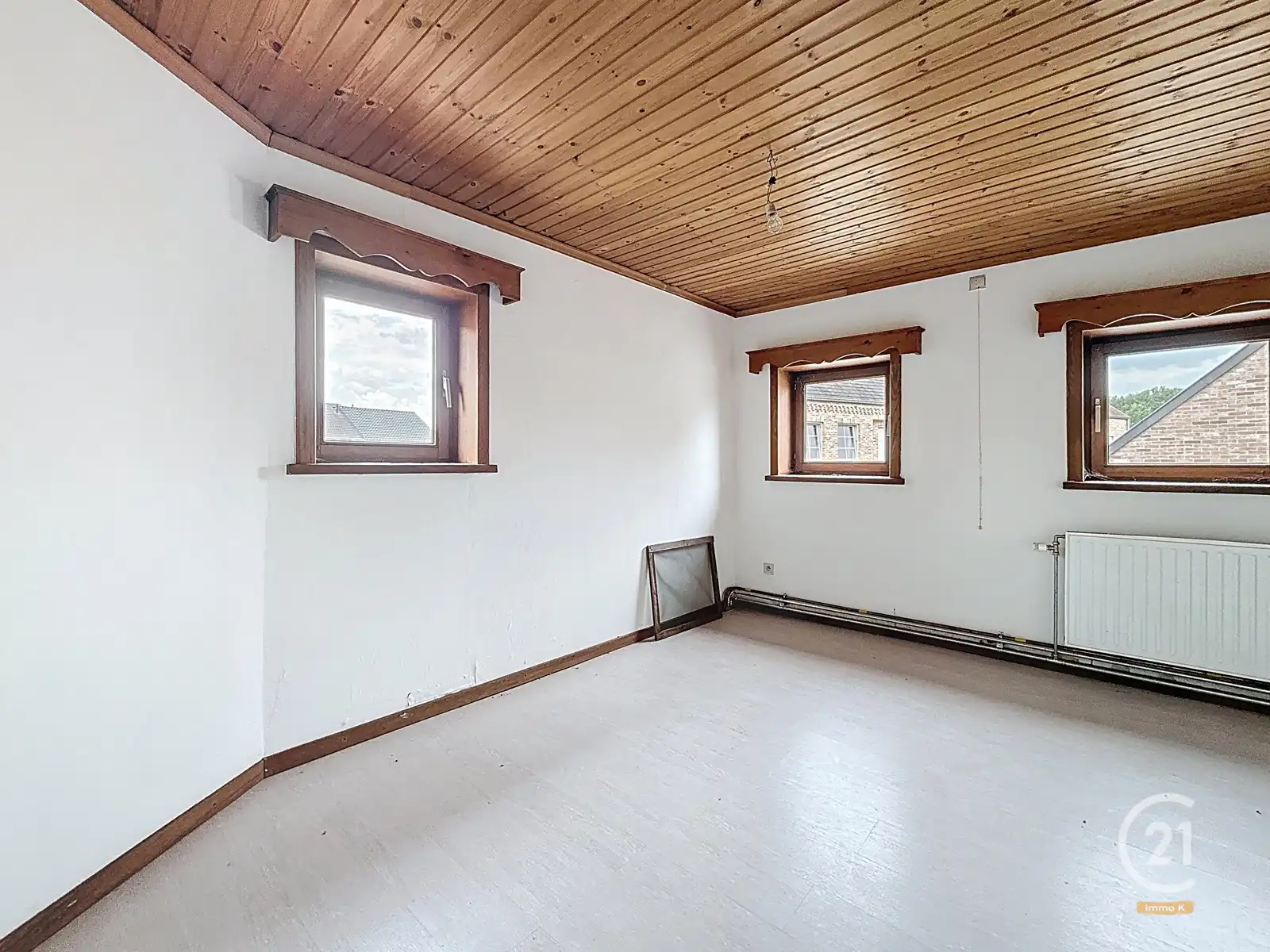 2 slks - instapklaar met terras/koer foto 13