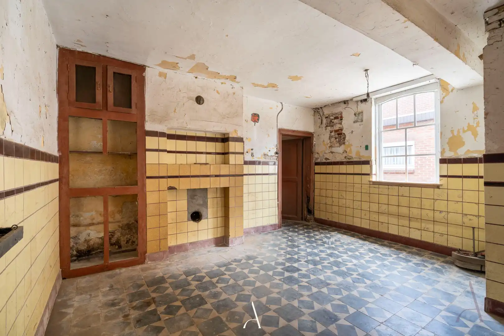 Karaktervolle hoeve-eigendom met drie afzonderlijke gebouwen op ca. 2.323 m² in landelijke omgeving van Kinrooi foto 5