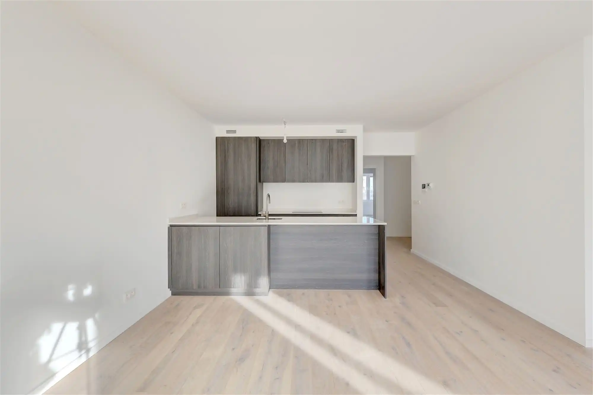 Nieuwbouw appartement met 2-3 slpks en terras Markgravewijk foto 9