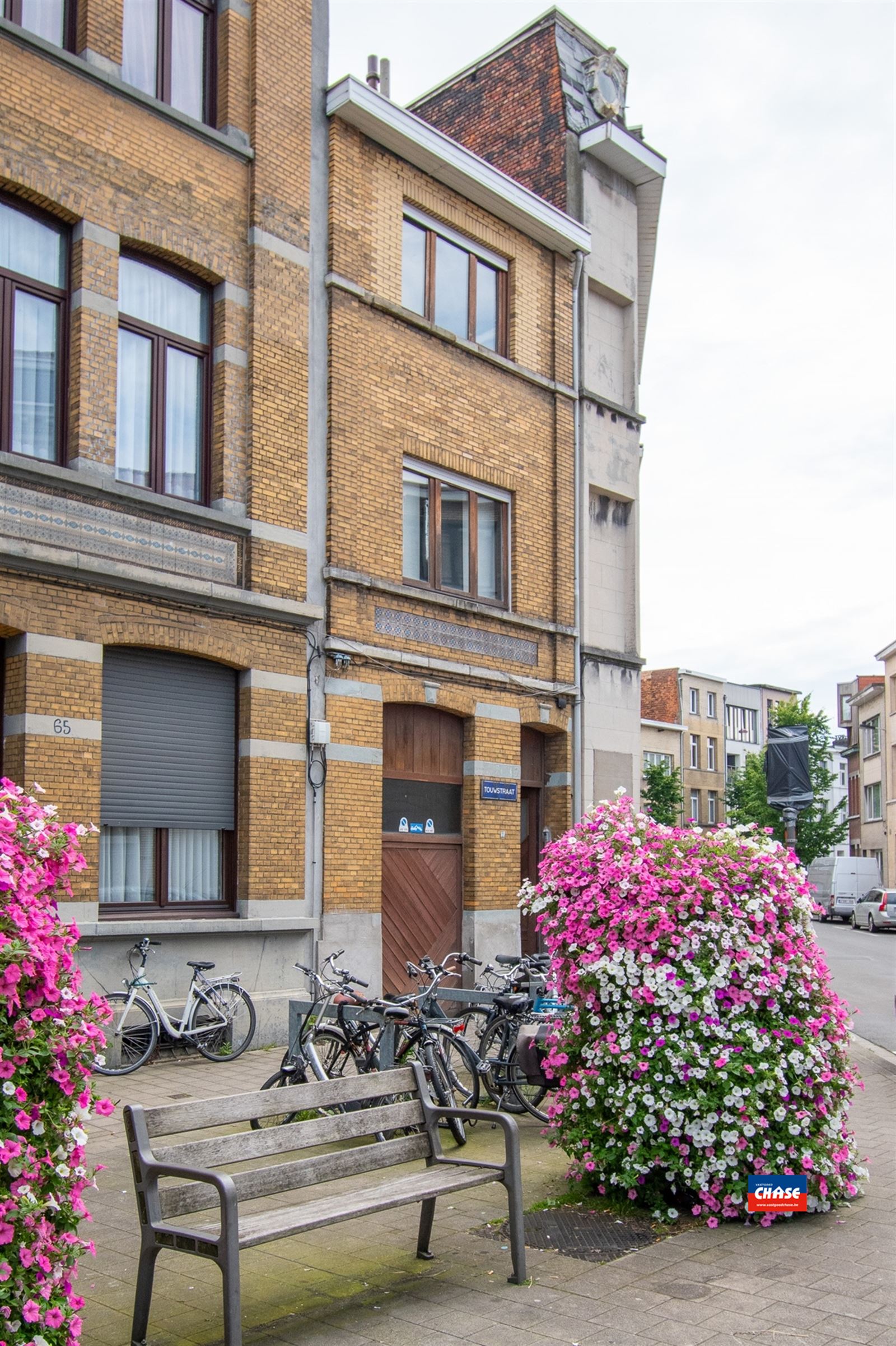 !!! VERKOCHT ONDER VOORWAARDEN !!! Rijwoning met 3 slaapkamers en tuin foto 18