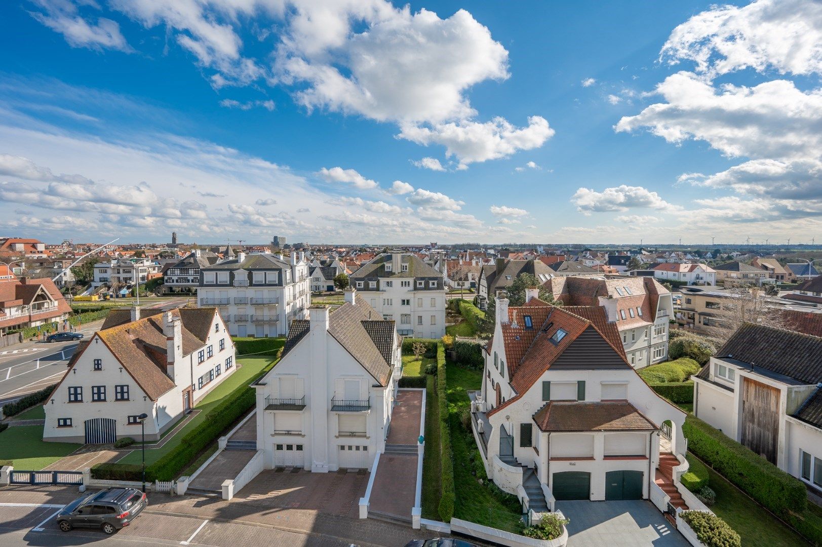 Prachtige duplex dakappartement met  2 zeer zonnige terrassen en unieke vergezichten gelegen op de Jozef Nellenslaan. Tandembox te koop op het gelijkvloers foto 24