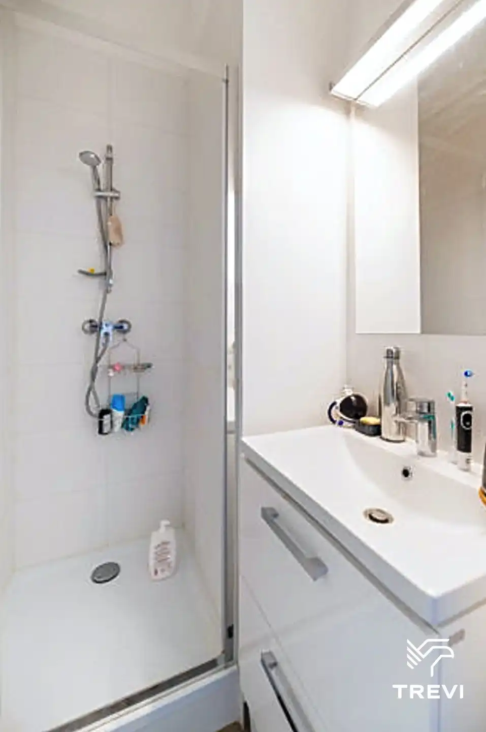 Schitterende kamer in een gedeeld huis in een gerenoveerde woning! foto 7