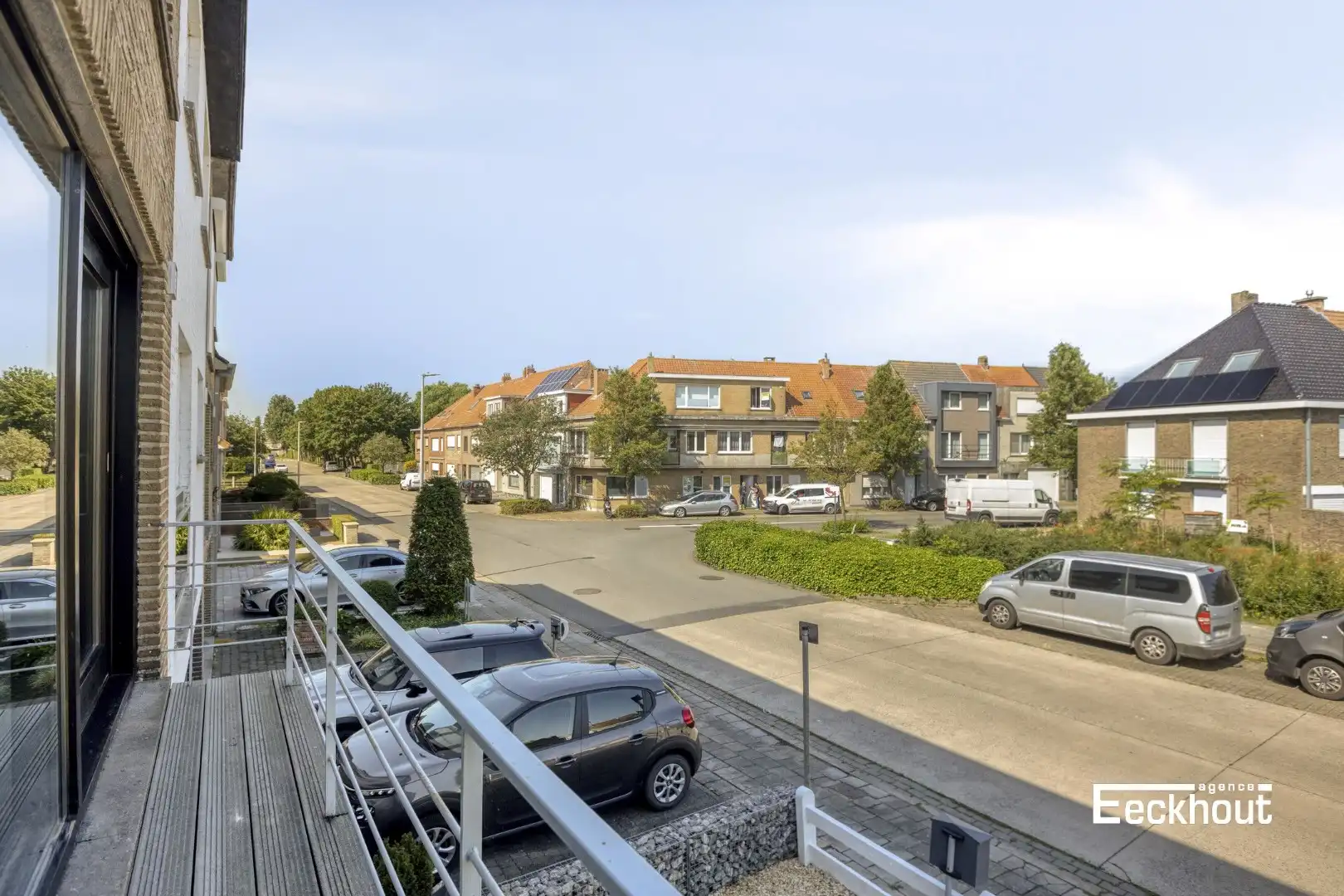 Zeer verzorgde, instapklare bel-étagewoning met 3 slaapkamers in rustige buurt te Bredene! foto 10