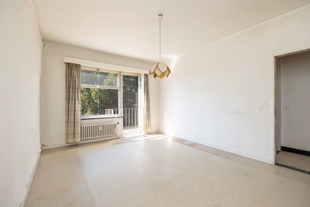 Te renoveren appartement met autostaanplaats foto 11