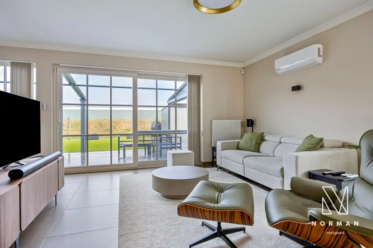 Meer dan instapklare woning (BJ 2013), met tuin, inpandige garage, 3 slks,.. in de Koolakker te Kuurne. foto 4